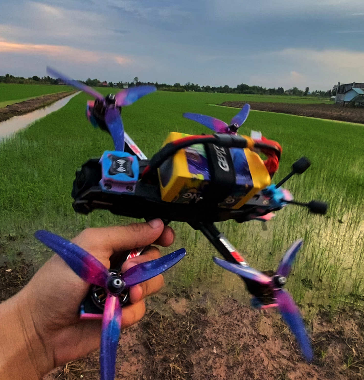 5inch 8s freestyle #drone #fpv #fpvdrone #dji #fpvfreestyle 