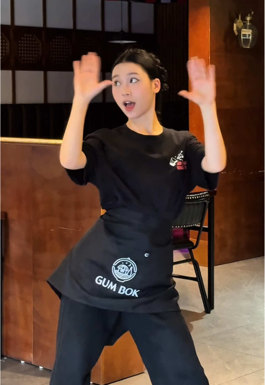 (Dc:@độc lạ bình bông) Gặp em từ buổi xem nhạccccc 🎵🎶 #gumbok #gumbokvuphamham #garanhanquoc #changốc @Không biết nhảy 