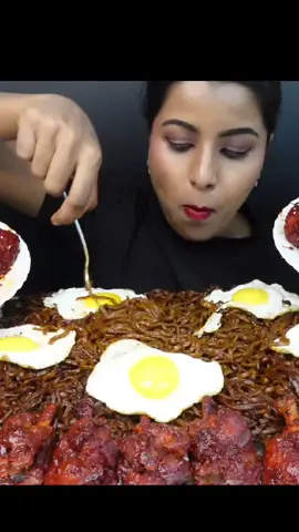 ASMR Eating Spicy Black Bean Noodles_Korean Fried Chicken Leg Piece#spicyfood #asmrfood #foodasmr #asmr 