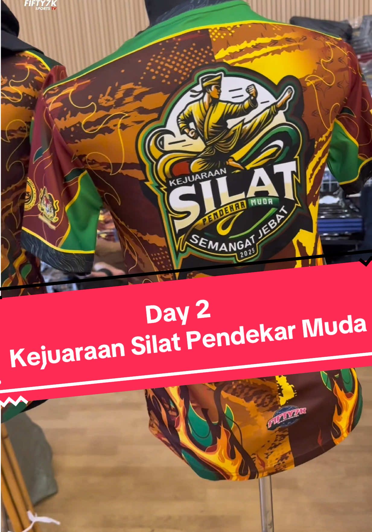 Day 2 Kejuaraan Silat Pendekar Muda Yang berdekatan moh ler ramai ramai ke Kompleks Sukan Tapah ni yob. Banyak aktiviti dan jualan kat sini. Sambil sambil sokong atlet silat kegemaran mike boleh beli baju Official Merchandise di booth 57k Sportswear ni buat kenang-kenangan ye dak. Jumpa mike kat sini yerrr. Kejor yob kejorrrrr #FiftySevenkSportswear #Fifty7kSportswear #57K #Sportswear #Streetwear #Silat #SilatMalaysia #Silatindonesia #SilatThailand #PencakSilat #SilatOlahraga #SilatSeni #KitaSerumpun #LocalBrand #Kroni57K #KejuaraanSilatapendekarMuda #SemangatJebat #LincahPerak #LincahMalaysia  @AM FIFTY7K @ARIF FIFTY7K @Aliff Yasraff FIFTY7K @SYUK FIFTY7K 