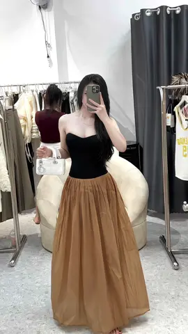anh cứ yên tâm mà kiếm tiền nhé còn kiếm chiện thì để emmm