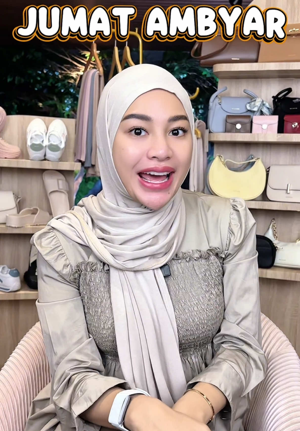 Jumat ambyar special today disc up to 80%🤩 Jangan sampai ketinggalan tonton live aku sekarang juga!