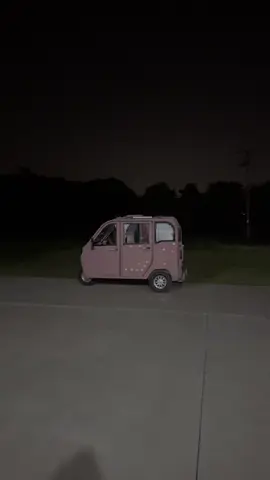 Asmr, relaxing hour in my cozy mini tricycle watching HBO TV series 