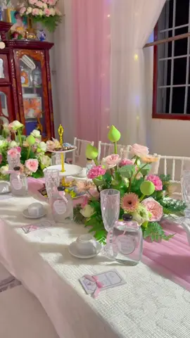 Khách chốt 11h và 3h là em chuẩn bị đầy đủ hoa lá cành để có hoa quả bàn gia tiên và bàn 2 họ xinh tươi cho khách ạ Shop em xin được hân hạnh phục vụ các dâu rễ gần xa: - Mâm dạm ngõ - Mâm quả truyền thống - Mâm quả hiện đại  - Mâm quả rồng phụng  - Hoa cưới - Xe cưới hoa tươi  - Trang trí gia tiên hoa tươi  Shop em cam kết ảnh trên mạng và khi nhận hàng sẽ hơn mong đợi của mọi người trong ngày trọng đại ạ         🍓Mâm quả cưới hỏi - Hoa Tươi - Hoa Sáp-Decor gia tiên      🍀Shop ở Mỹ Tho- Tiền Giang giao khắp Tiền Giang, Long An, Bến Tre và các tỉnh lân cận  #mamdamngo #mamquacuoihoimytho #mamquacuoitiengiang #mamquadamcuoimytho #cuoihoimytho #dichvucuoihoimytho #mamquarongphungmytho #mamquarongphungtiengiang #damcuoimientay #mamquacuoitiengiang