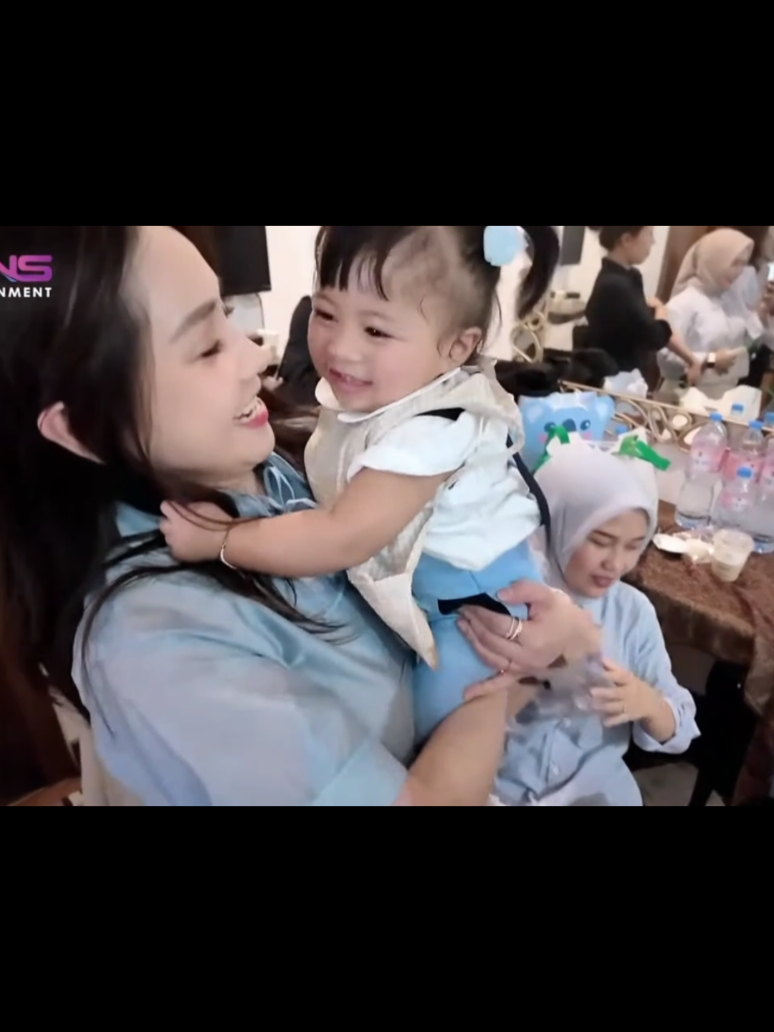 Cintanya Mama Gigi 🩷🩵🥰🐣💐 cr : Youtube Rans Entertainment  #ranaimamalikaraudhiaandara #raffinagita1717 #nagitaslavina #mamagigi #lily #lilyduth #babylily #babycute #babylove #babysmart #fypシ゚ #fyp 