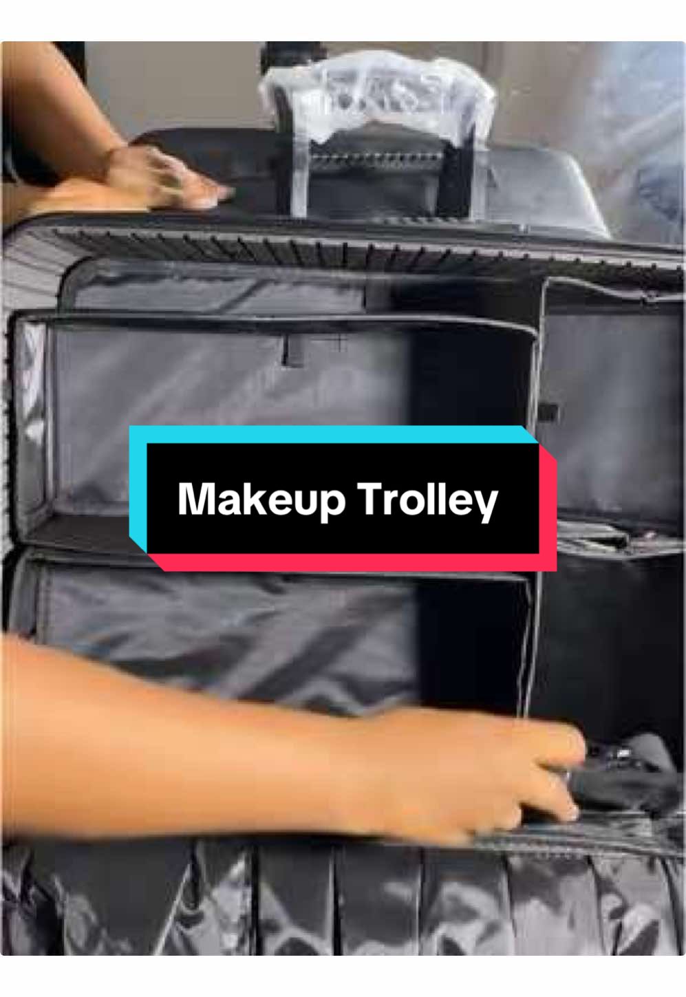 Do we think this is a good purchase? Shop yours from Chic Affairs! Price:85,000 naira. Shop using the link on our bio 🩷🛍️ #foryou #makeup #makeupkit #makeuptrolley 