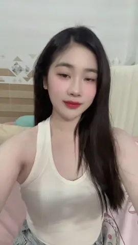 Yêu ai cũng thế cũng điều là sai ……. Nhưng Chỉ Yêu Anh là Đúng 😁😁  @Huỳnh Hưng 😘 Nói sai chắc tàn hình 🤣🤣 #xuhuongtiktok #xuhuongtiktok 