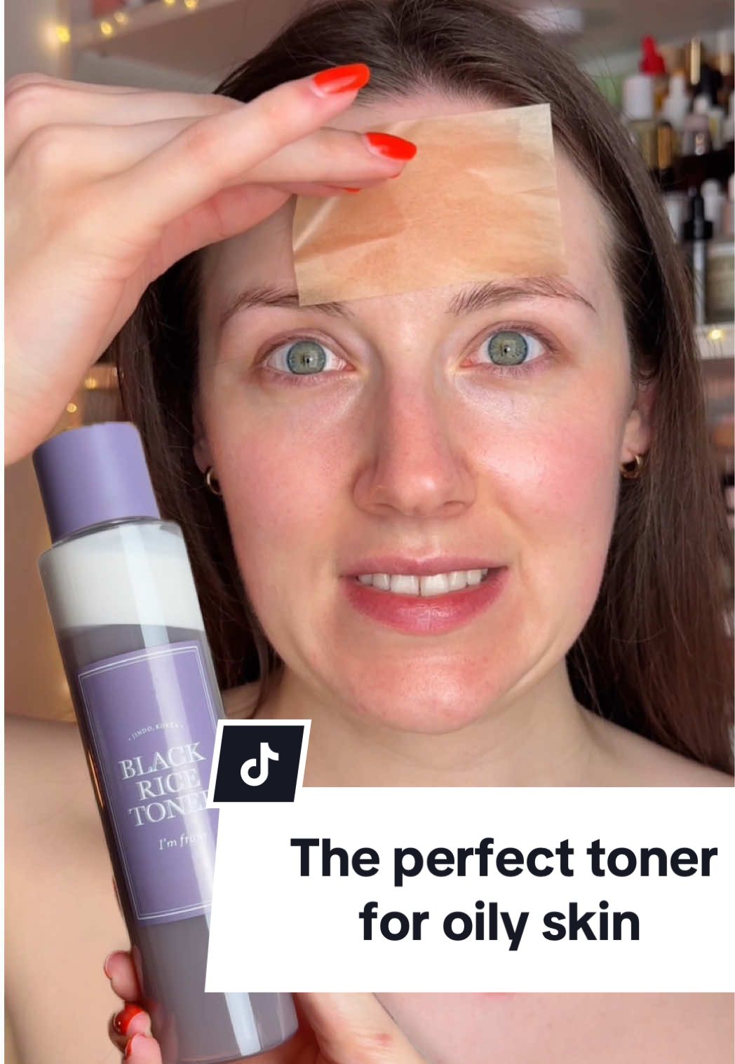 Oily/combo skin but still need hydration? This one’s for you!  💜 I’m From Black Rice Toner is a great find for oily and combo skin — since I got it, can’t stop using it!  Infused with 100-day fermented black rice, it hydrates without feeling heavy. Anthocyanins help regulate excess sebum, so you stay glowy — not greasy. And bonus: it’s packed with antioxidants to protect your skin and support recovery. ✨ Light, fresh, balanced — my skin feels smoother and clearer with every use. You can find it on Amazon and the TikTok Shop! @imfrom_us  #imfrom #ricetoner #imfromblackricetoner #kbeauty