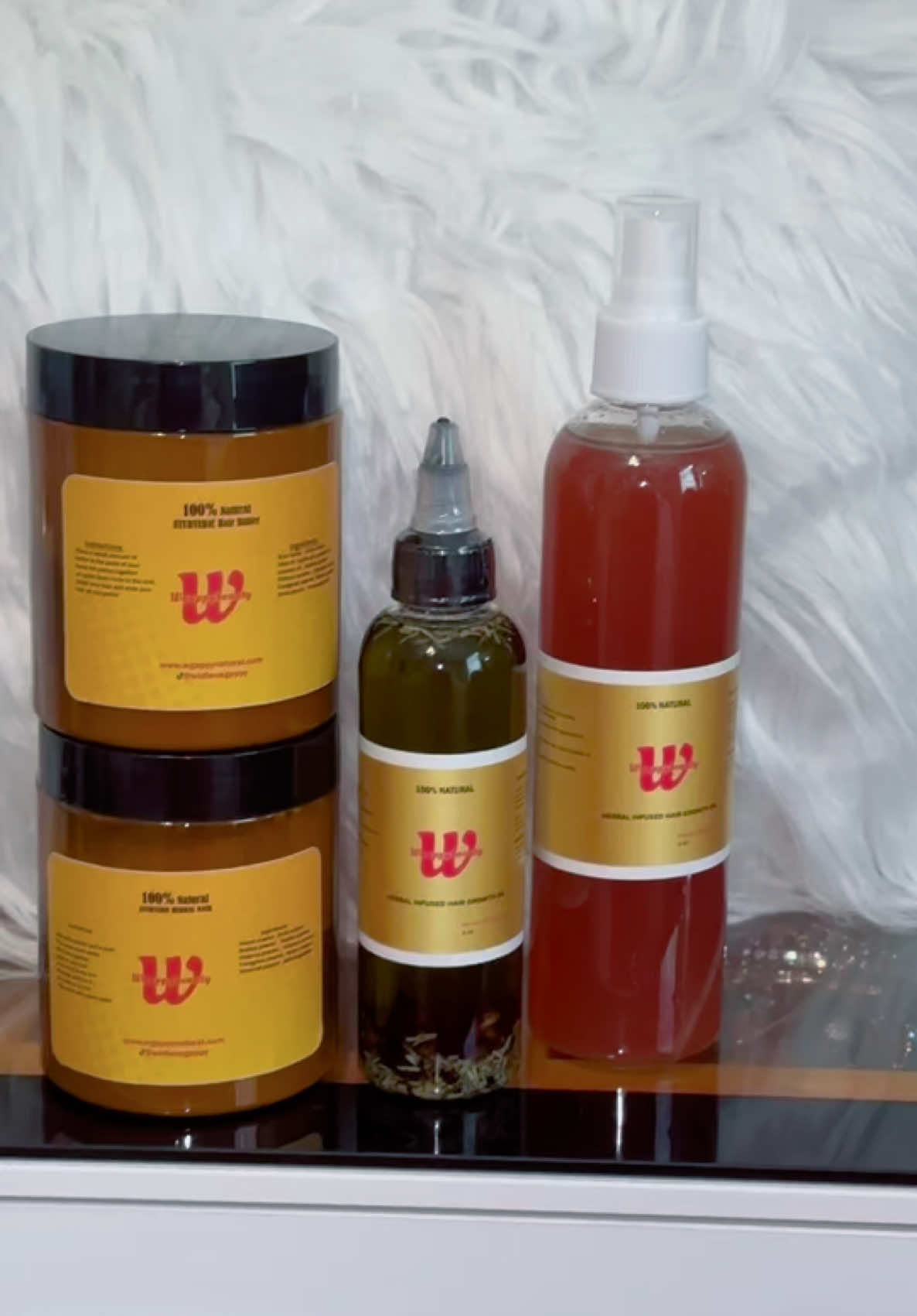 Happy Friday go shopping ou still ka voye zelle siw vle ht pa zelle . 🛍️  mw promet ou wap jwenn results  #cleanwithrose #hairgrowthoil #healthyhair #haircareroutine @WGAPPY NATURAL llc 