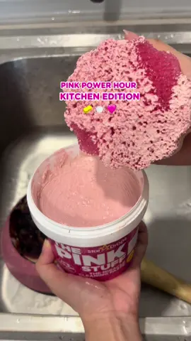 Your kitchen called – it’s craving a little Pink magic! 💕 From greasy stovetops to stained sinks, The Pink Stuff gets it gleaming in no time 🔥 Turn your “ugh, cleaning” into “ooh, so clean!” 💫 #pinkstuff #pinkpower #thepinkstuff #cleanwithpinkstuff #thepinkstuffmalaysia #cleaning #clean #cleaningproducts #lovetoclean #cleaningday #cleaningtips #cleanhome #prettyinpink #homeinspo #homesweethome #pinklover #Home #deepclean #bathroom #kitchen #laundry #officialstore #fyp #deepclean #thepinkstuffpaste #viralmalaysia