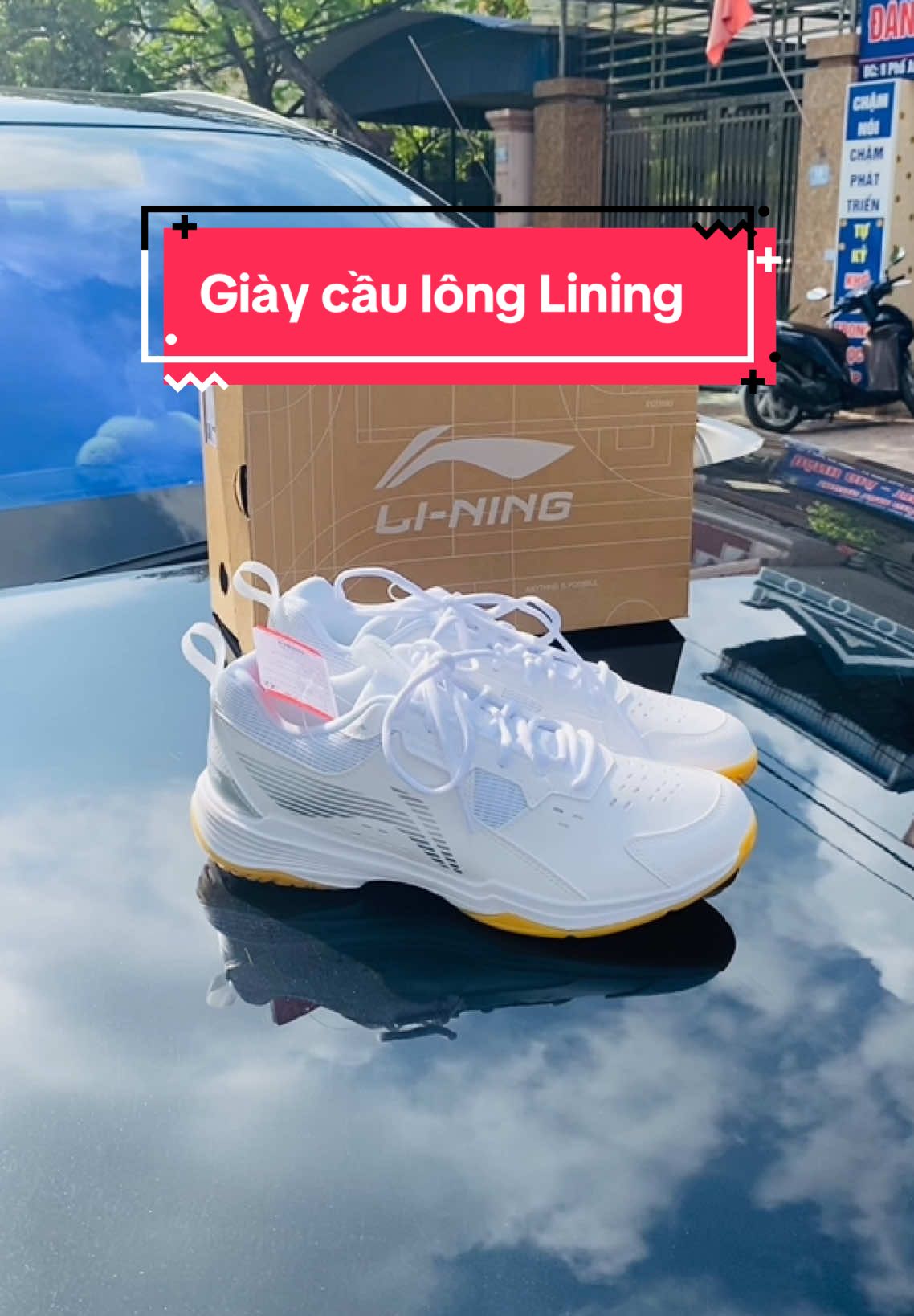 Đôi giày cầu lông vạn người mê!
