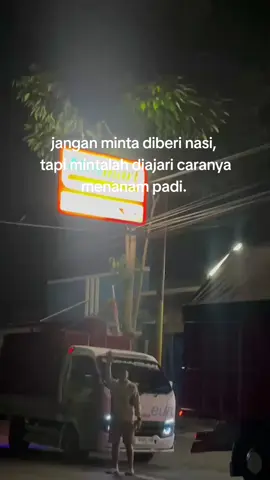 hidup harus ada peningkatan.😇😊🌾#fyppp #sadstory #drivermuda😎 #berandatiktokterbaru2021 #sadvibes🥀 #fyppppppppppppppppppppppp #herexngalam #berandatiktok @samdauss_ 