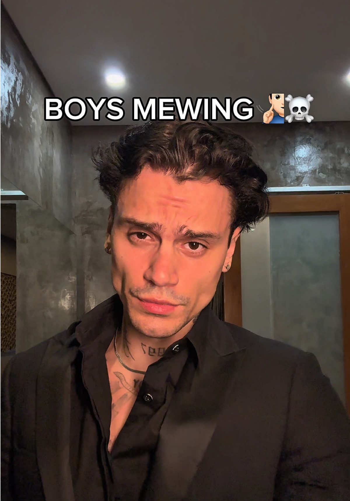 GIRLS MEWING VS BOYS💀🧏🏻‍♂️🤫#shelove 