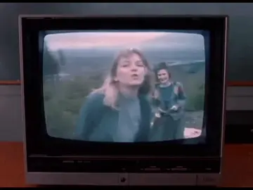 small town mystery #twinpeaks #laurapalmer #smalltown #fyp #gifedit #twinpeaksedit #foryoupage #strangerthings #hawkins #moodboard #smalltownmystery #southerngothic #80s #slashersummer #retro #davidlynch 