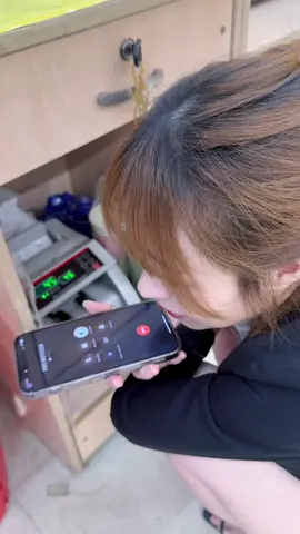 Kiếm tiền gặp kím chiện...tui kiếm chiện =))