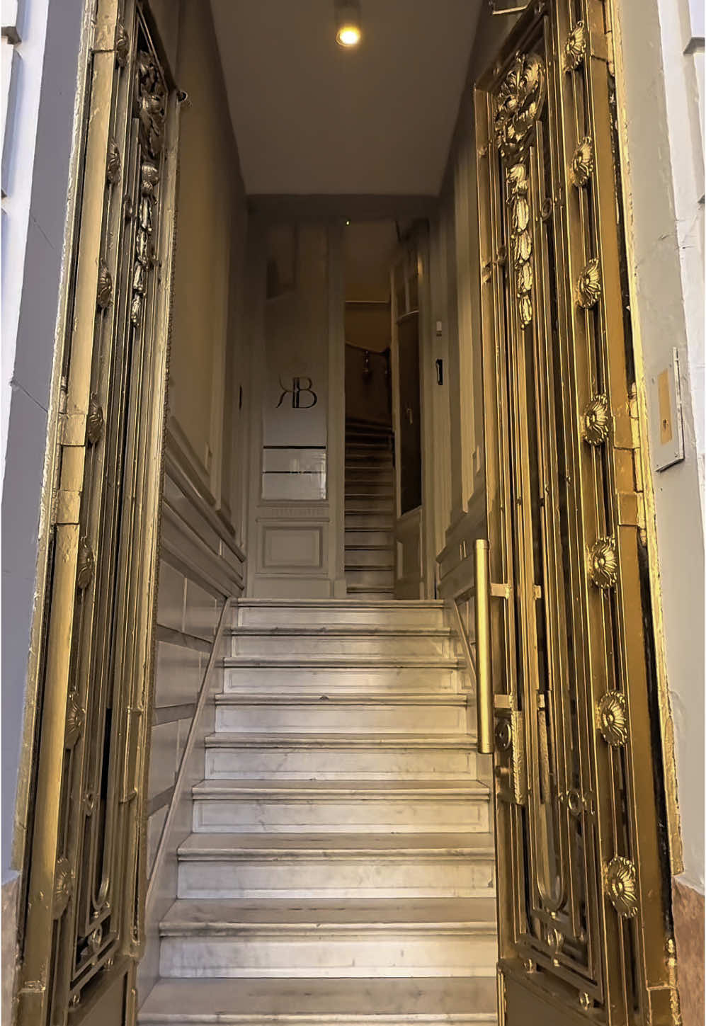 ✨Tu refugio en la ciudad ✨ Kaibliss es más que un espacio, es una pausa.  Un rincón donde el cuerpo, la mente y el alma encuentran calma, movimiento y conexión. ♥️ #kaibliss #wellnesspalermo #yogaba #turefugio