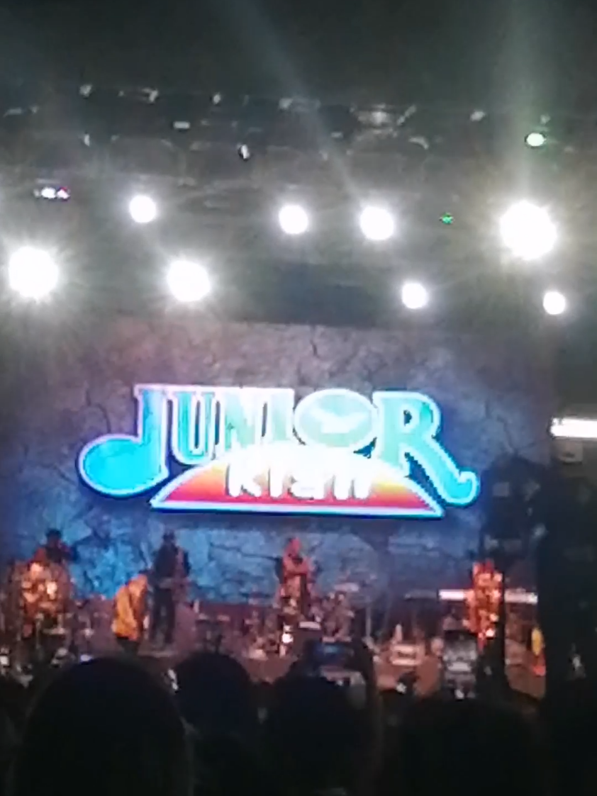 FAN DE JUNIOR KLAN! Alguien más como yo?#musica #juniorklan #cancion #baile #cantar #disfruta #fan 