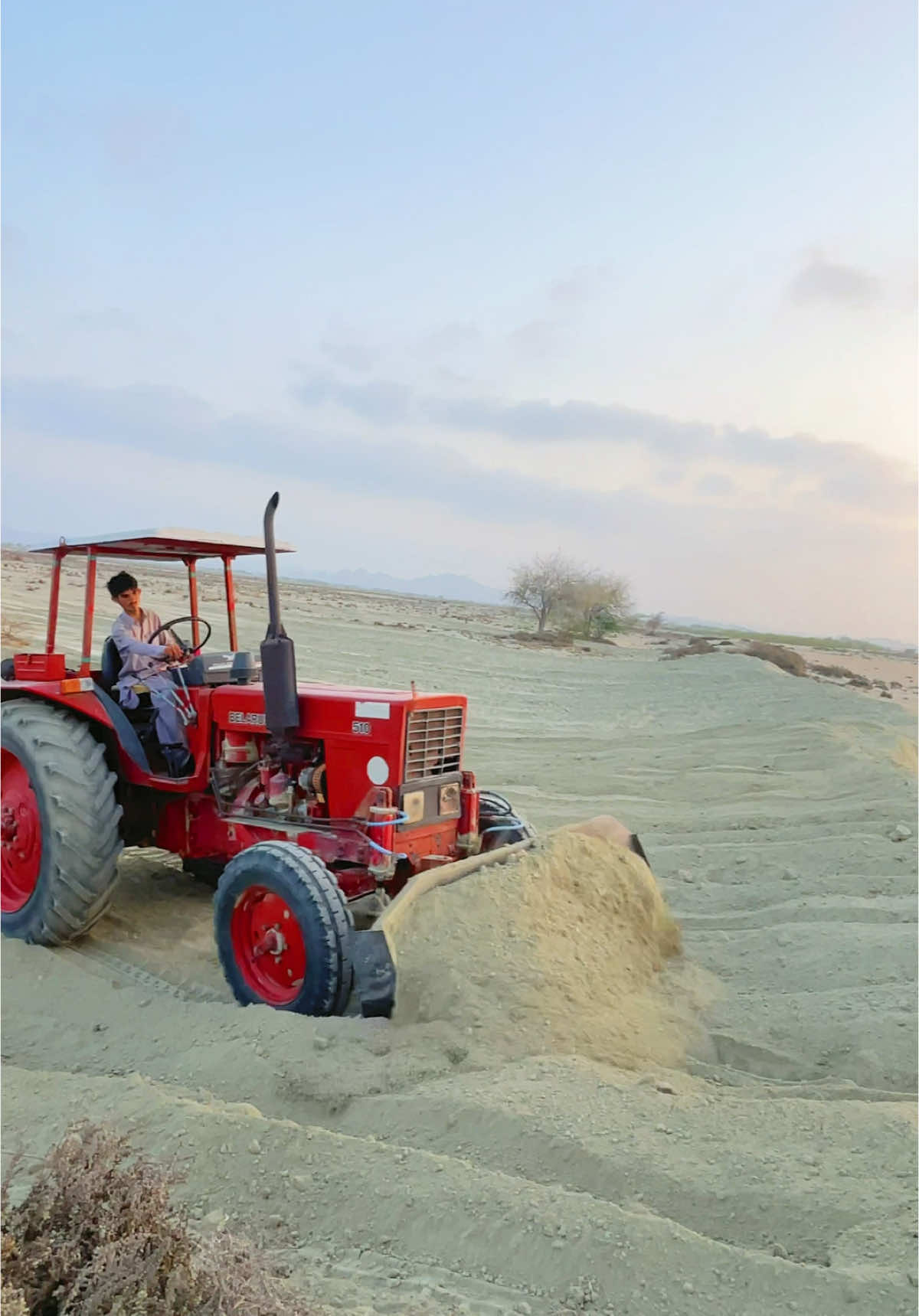 #foryou #foryourpage #fyp #viral_video #grow #Vlog #creatorsearchinsights 