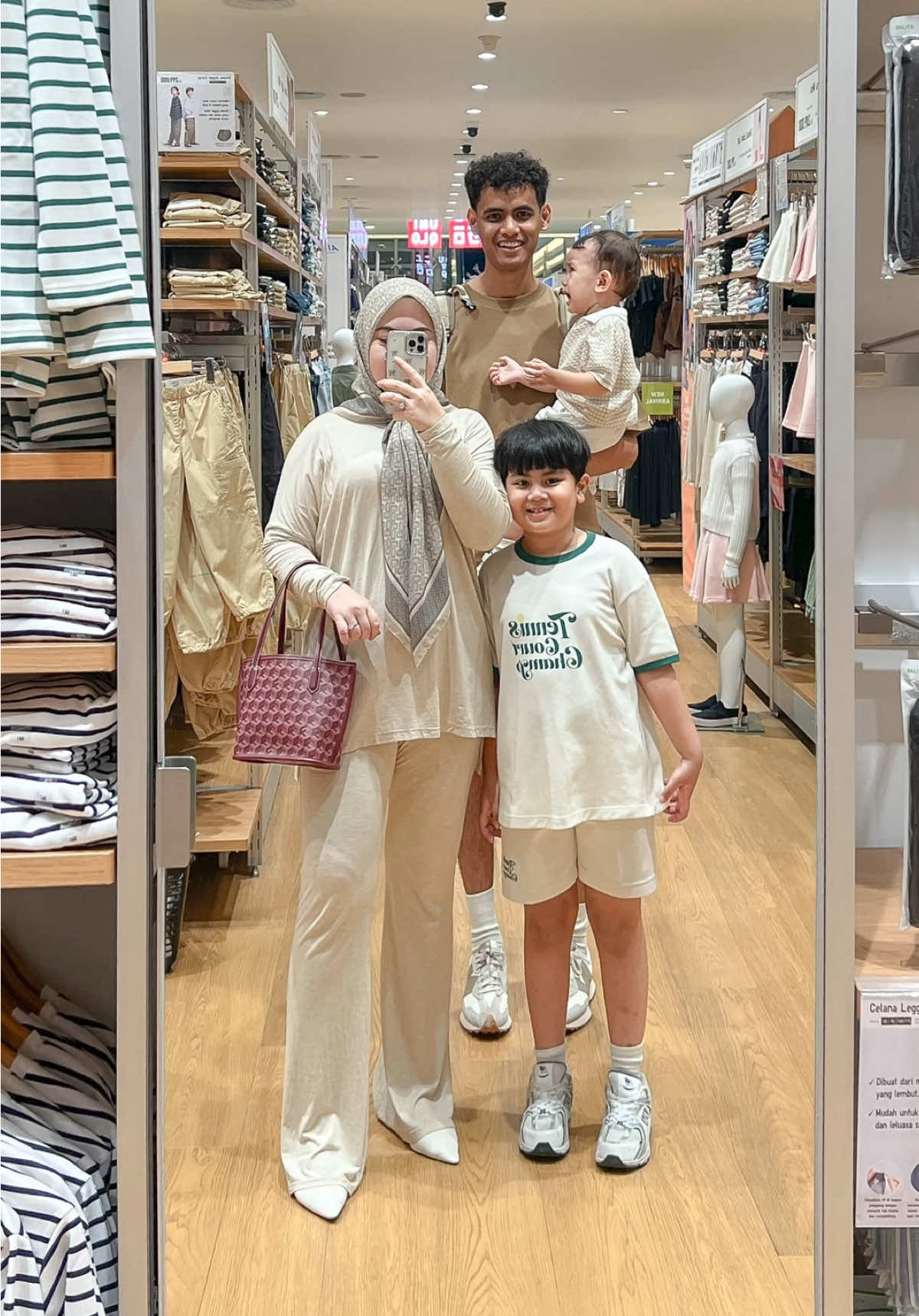 #masyaallahtabarakkallah #coupleoutfitfamily #familyoutfit 