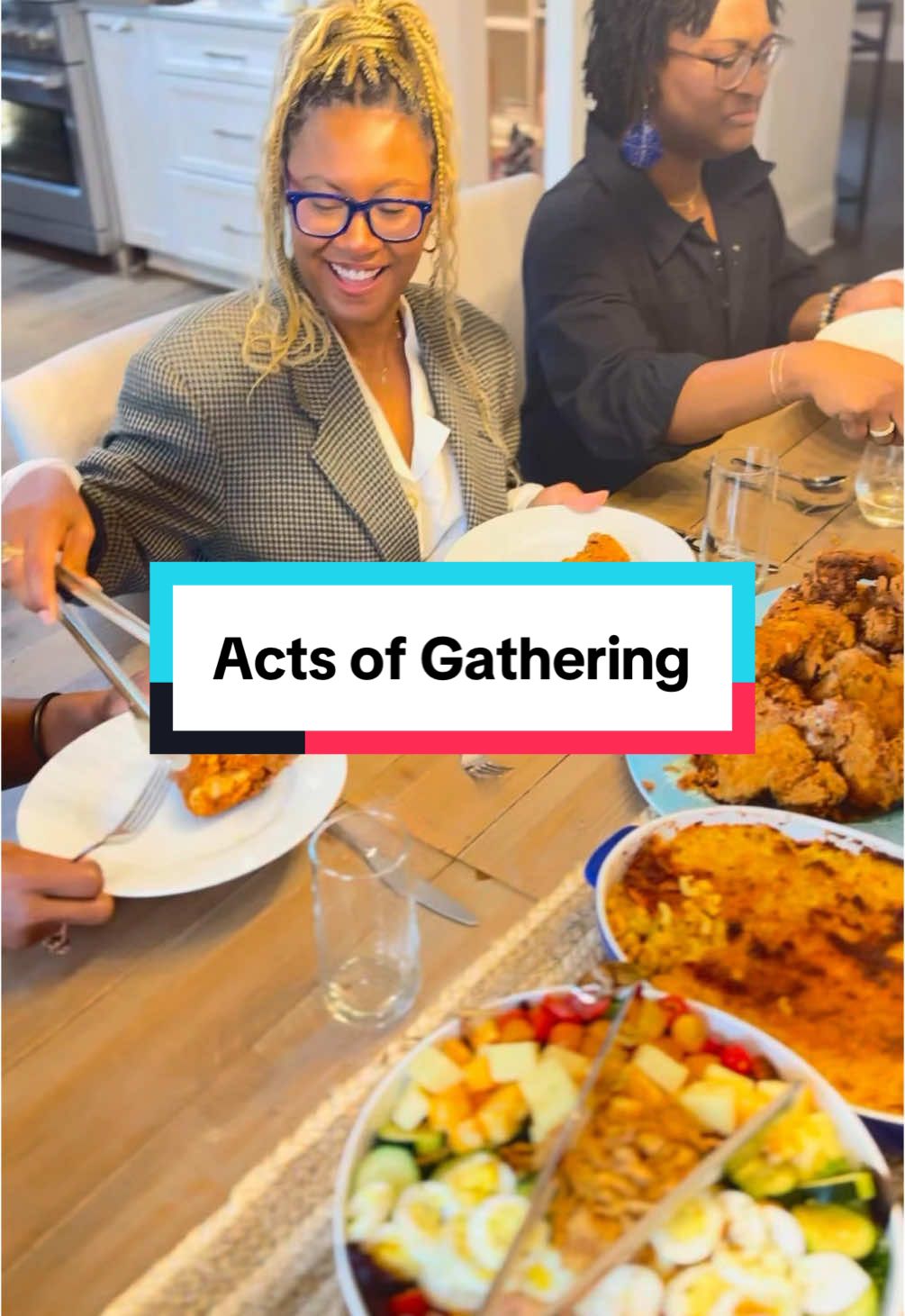 #FeelGoodFriday ft. Gratitude  What has been or is now your Favorite Motherline meal or dish? 💭 #communitymeal #BREATHE 