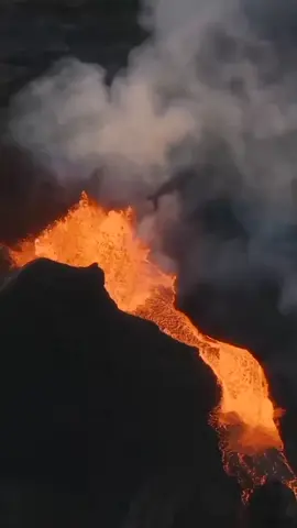 #volcanoeruption 🌋#iceland 