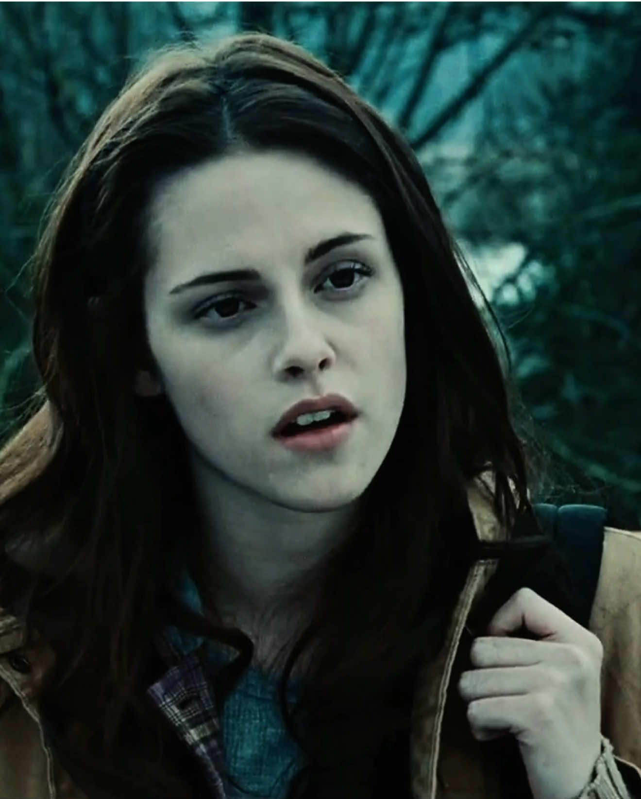 :  #asthetic #twillight  #edwardcullen #bellaswan  #vampire 