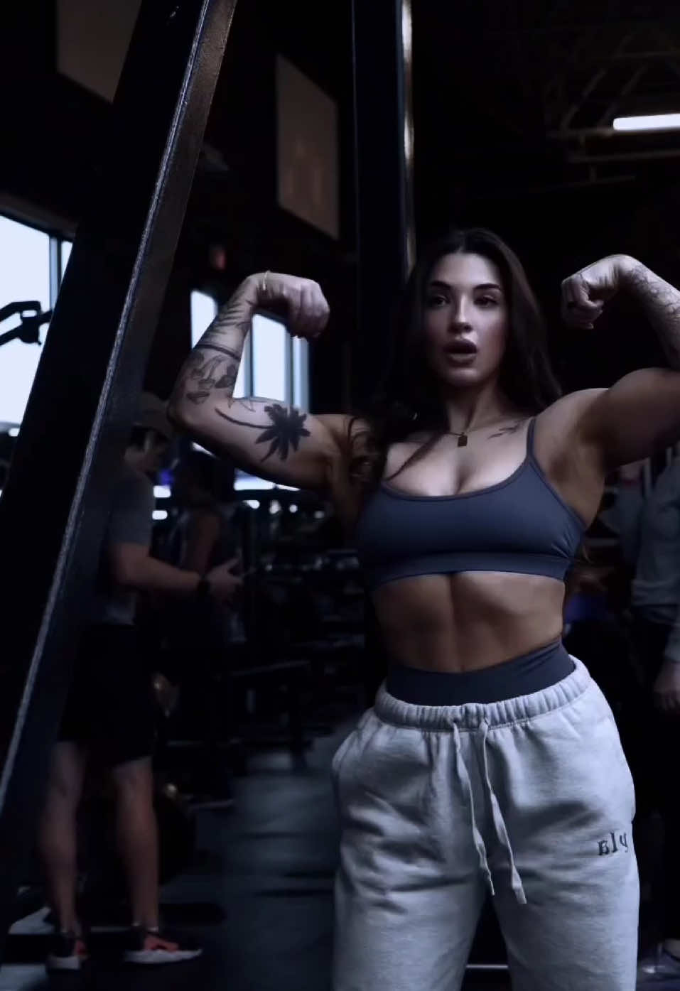 “Chasing progress, not perfection. 💯” #fitnessjourney #gains #strongwomen #Fitness  