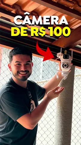 Câmera de segurança por apenas R$ 100? Esse modelo possui câmera dupla, com uma fixada na base, e uma giratória em até 270º, que você pode controlar diretamente pelo aplicativo via WiFi, além da possibilidade de armazenar fisicamente em um cartão de memória! Se interessou? Vem conferir! 😍 #camera #seguranca #wifi #casa #barato #promocao #oferta #desconto