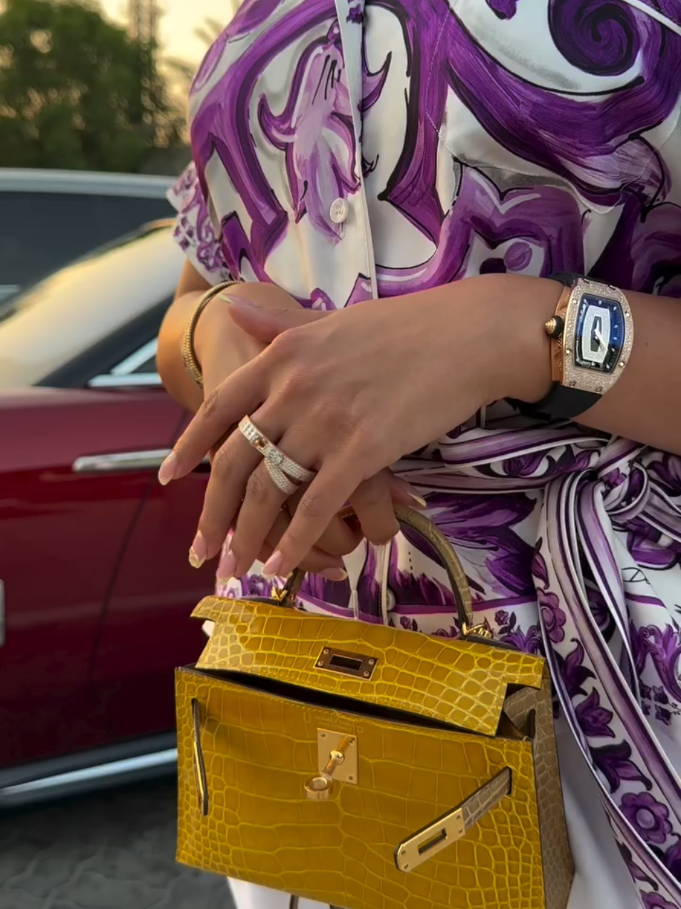 😊#jewelry #cartier #gift #loveyou #mybaby #family #❤️❤️❤️❤️❤️ #❤️❤️ #❤️ #😊 #dxb_official #higligths #fy #fyp #dubailife #dubaitiktok #dubai_dxb_uae #dubai #dubai🇦🇪 #richardmille #watch #hermes #bag #rollsroyce #rollsroycespectre #2025 