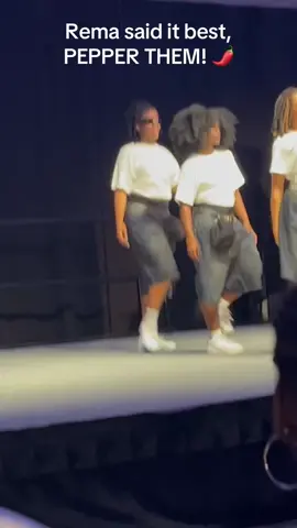 @Rema If you need back up dancers we’re here o 🫣#ASA #GSU #atl #fypシ #dance #smoothcriminal #rema #afrobeats #pepperthem 