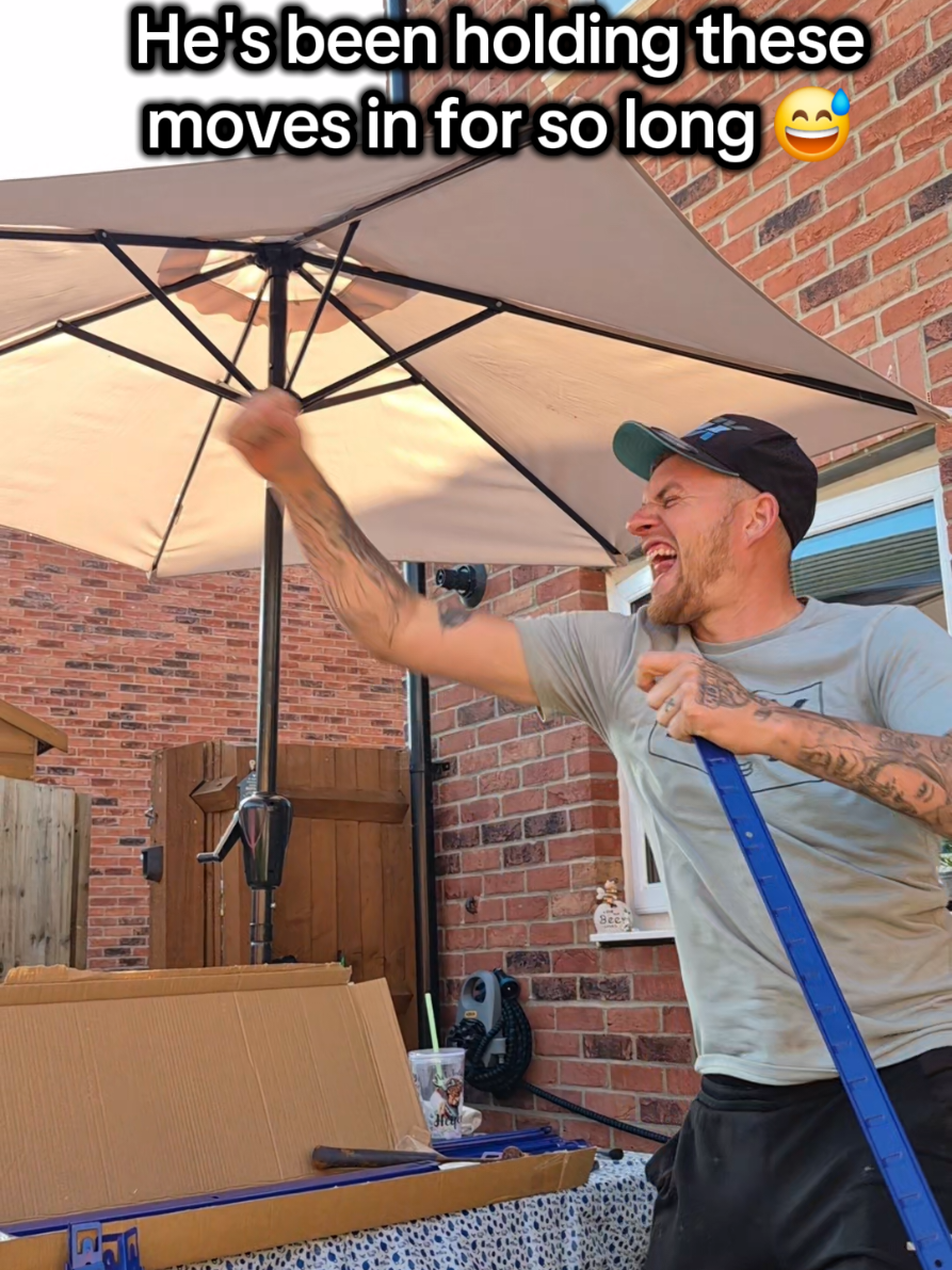 Keep watching 😁 #fightsong #husbandwife #dancetrend #fyp 