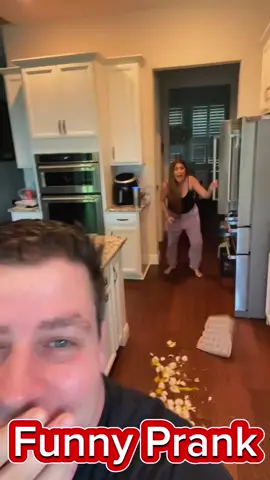#scare #scared #scarecam #prank #fun #funnyvideos #fypシ #fyp #foryoupage #scary #vacation 
