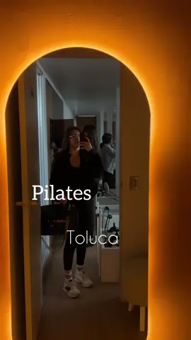 Fui a la inauguración y me gustó bastante, próximamente iré a una clase de barre 💗 📍 Juan Fernández Albarrán 503, Toluca de Lerdo, Mex  #toluca #metepec #fyp #paratii #gym #pilates 