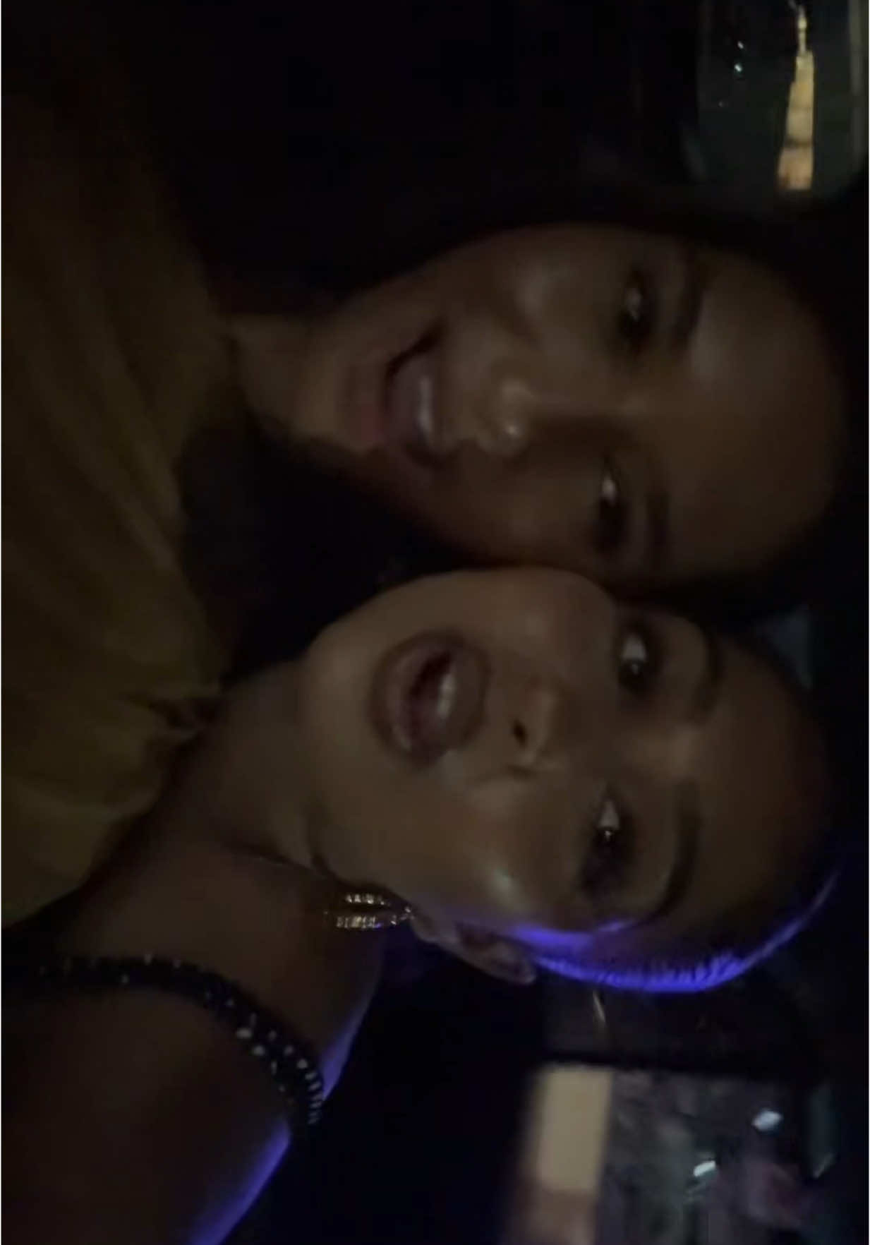 me n twinny @a$mita 
