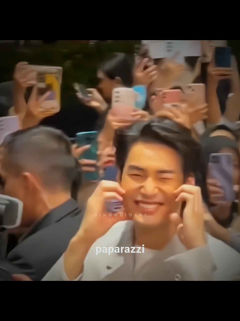 My SuperStar 📸❤️‍🔥 @nnattawin #welcometoindonesia #apoflytodiorindonesia #diorwithapoinjakarta #dior #aponattawin #nnattawin #beoncloud #thaiactor #thaienthu #fyp #foryou #foryoupage #fypage #fypシ゚ 