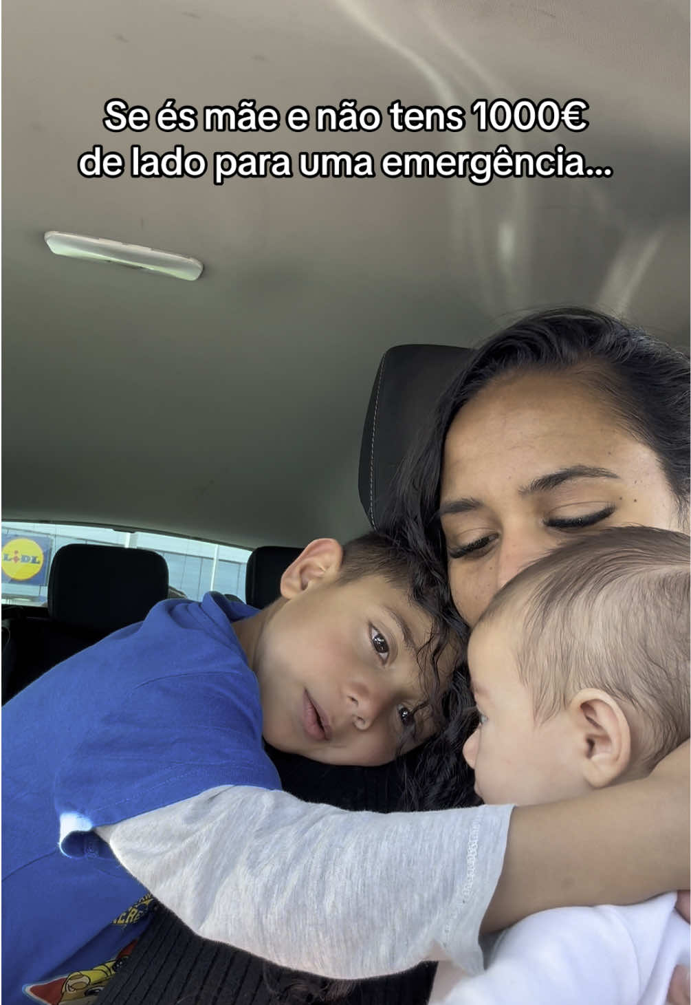 Cada vez está mais difícil ter uma poupança. Os gastos aumentam, o custo de vida sobe… mas o tempo e o ordenado continuam iguais. E nós, como mães, fazemos o impossível em 24h: cuidar, trabalhar, tentar ter um extra… Mas sem esse extra, como conseguimos pôr dinheiro de parte sem que nos faça falta? A verdade é que o dinheiro de parte faz falta. Porque não sabemos o dia de amanhã. Felizmente, eu decidi investir no meu conhecimento e entrei no marketing digital. Hoje consigo fazer até 400€ por venda com o marketing digital. Não foi sorte. Foi decisão — e muito compromisso. Comenta “GUIA” se queres saber como eu comecei e se isto pode ser para ti também. #maesempreendedoras #maedigital #rendimentoparamaes #maesreais #marketingdigital #marketingdigitalparamulheres #rendimentextra #maternidadereal #negóciodigital #trabalharemcasa #maequetrabalha #liberdadedetempo #maesqueinspiram #poupançafamiliar #rotinademae