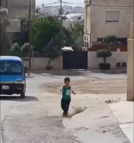 لما بتاع الايسكريم كان يعدي من علي الشارع عندنا وانا صغير 😂♥️ #الشعب_الصيني_ماله_حل 😂
