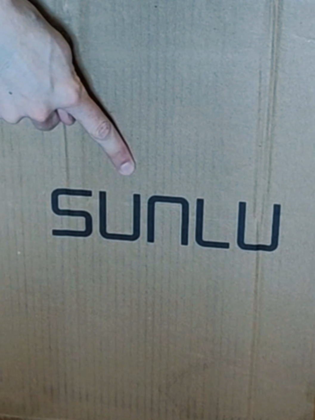 Filament Time!!! Red and White😎 #3dprinting #business #oddlysatisfying #asmr #chill #sunlu #filament #unbox #unpacking #fyp #DIY #toys #restock #satisfy #recommendations #trends #manufacturing 