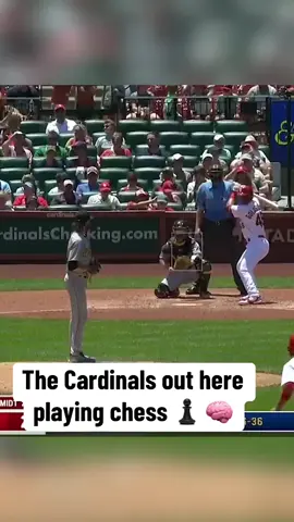 The runner ran through 2nd base so the runner from 3rd could score 🔥 #baseball #smart 