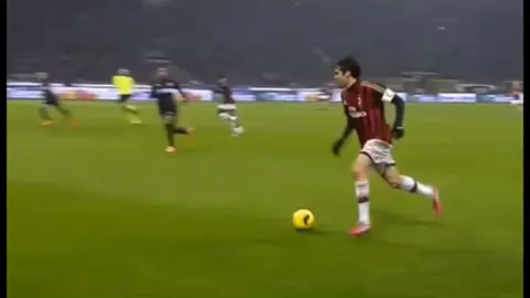 TÚ ME HICISTE BRUJERÍA.💝 #ricardokaka #futbol⚽️ #jogobonito🇧🇷 #salsa #fyp #brasil 