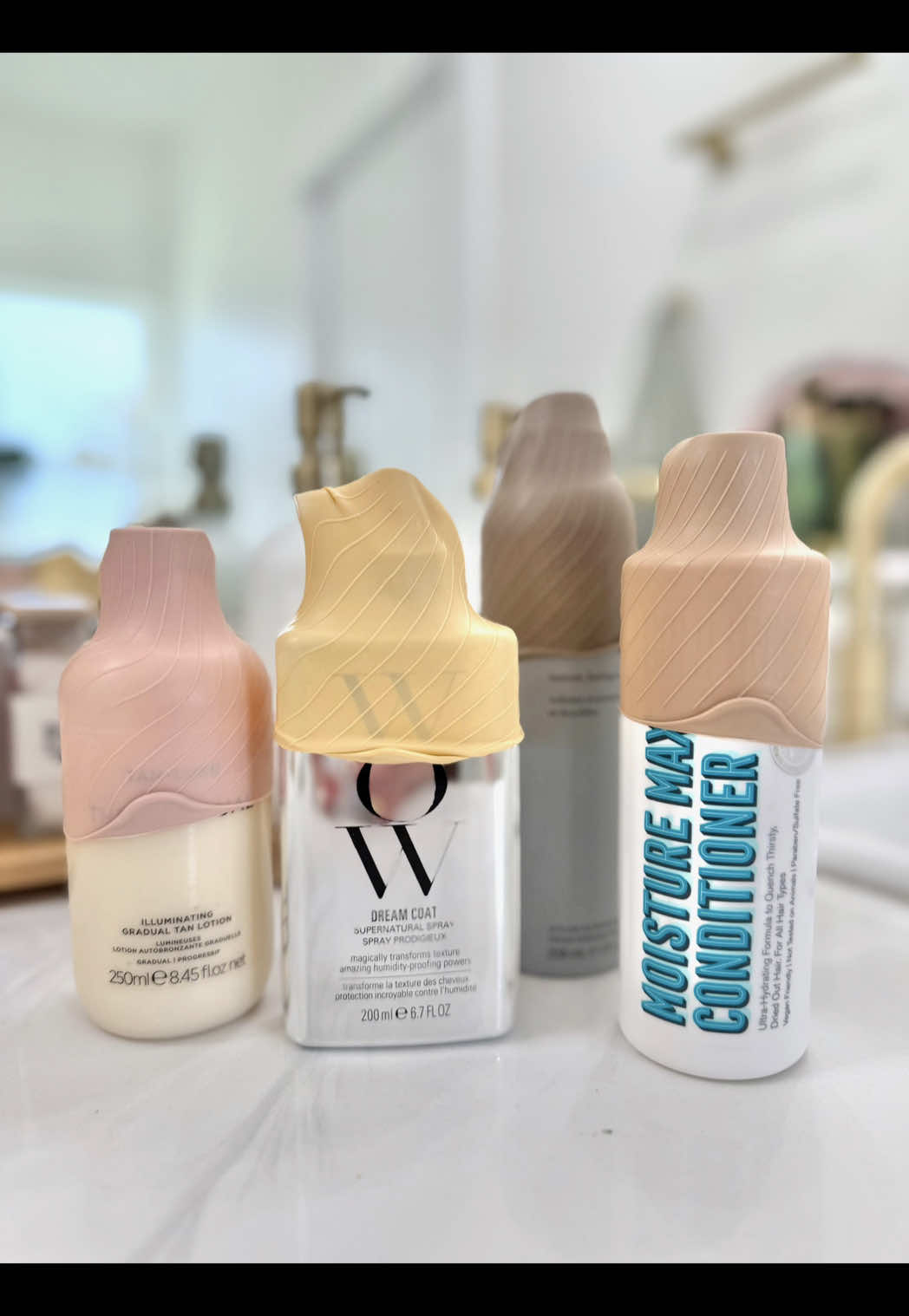 Never deal with messy spills in your suitcase again! These silicone sleeves come in a pk of $8 for under $10 and will insure your bottles don’t leak during travel.✈️ #amazon #everythingenvy #leakproof #travelcontainer #amazonfinds #travelgadge #packwithme #momhacks #amazontravelfinds #founditonamazon #travelessential #toiletrybag #amazonhome #amazonbeauty