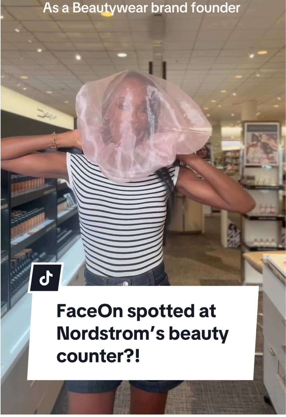 Spent the morning at Nordstrom NorthPark getting glam — and spotted FaceOn at the beauty counter! It’s not in stores (yet!), but the artists love using it @aristathebombshell ☺️. Ask to try it or grab yours at itsfaceon.com. Protect your glam. Save your outfit. That’s beautywear. #MakeupProtection #makeupprotectors #GetReadyWithMe #nordstrombeauty #founderlife #beautybrand #MakeupTips #WardrobeProtection #GlamRoutine #cleangirlaesthetic #beautymusthave #beautytools #dallasbeauty #beautywear #FaceOn 