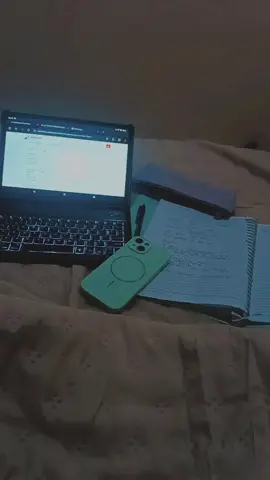 lemburnya di kamar 🥱👍🏻 it's okey krn semua perlu diperjuangkan lebih dulu 💪🏻 matur nuwun Gusti utk semuanya 🤲🏻🤲🏻🤲🏻 terima kasih diriku 🫰🏻👌🏻 #Godisgood #alhamdulillah  #selalubersyukur #oraetlabora #masihkerja #happylife 