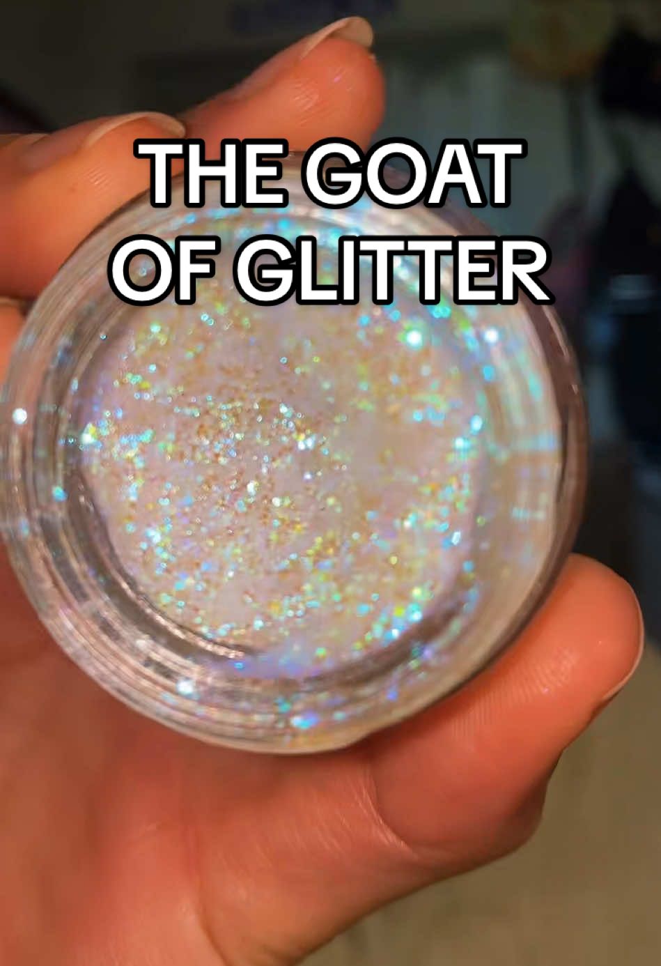 GLITTER IS ALWAYS MY GO TO 😍❤️ #newmakeup #ttsbeautybesties #tiktokshopcreatorpicks #tiktokshopmemorialday @lemonhead.la #glitter #makeup 