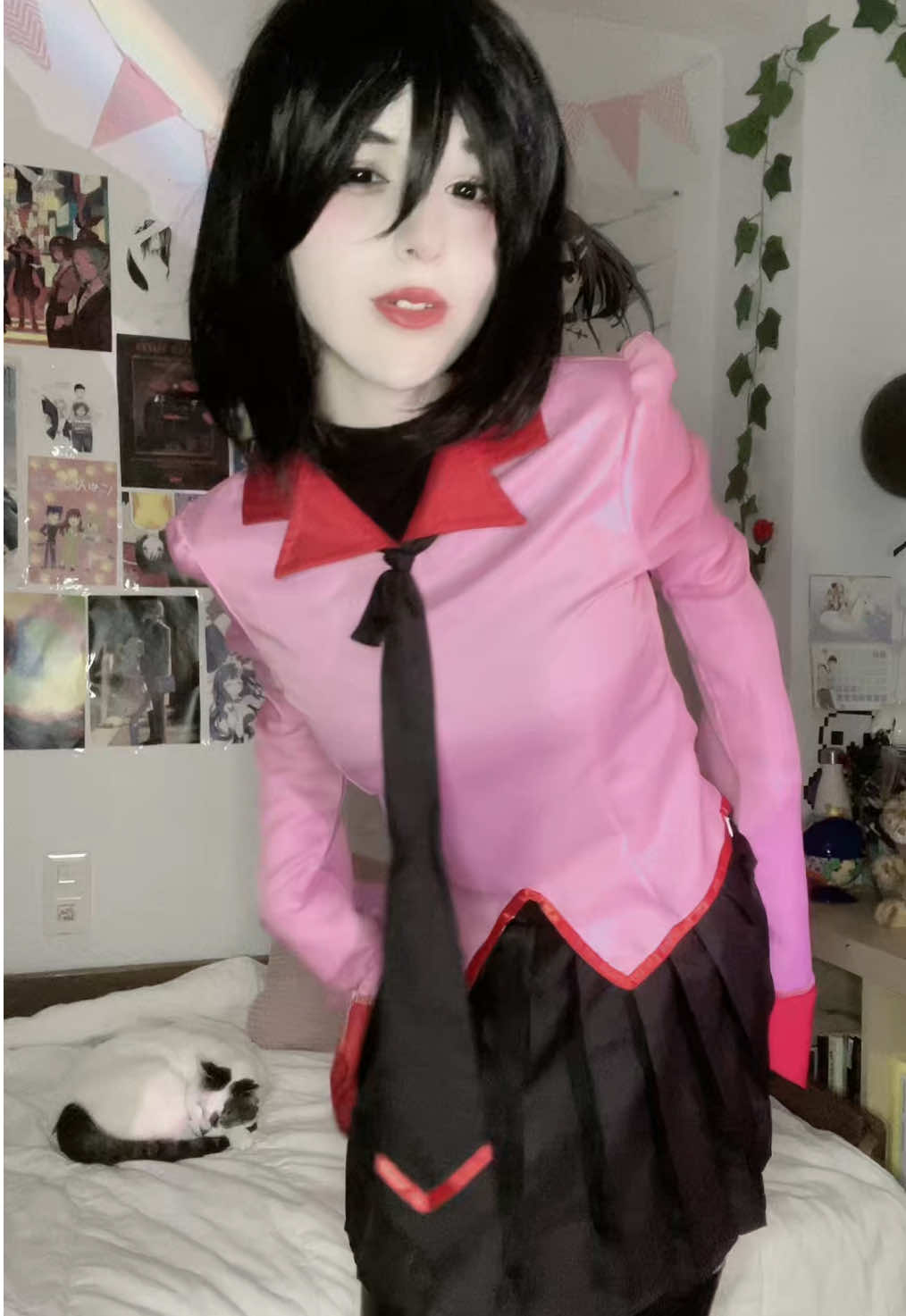 I don’t know anything you are the one who knows araragi senpai #ougioshino #monogatariseries #ougioshinocosplay #ougicosplay #monogataricosplay #cosplaygirl #cosplayer 