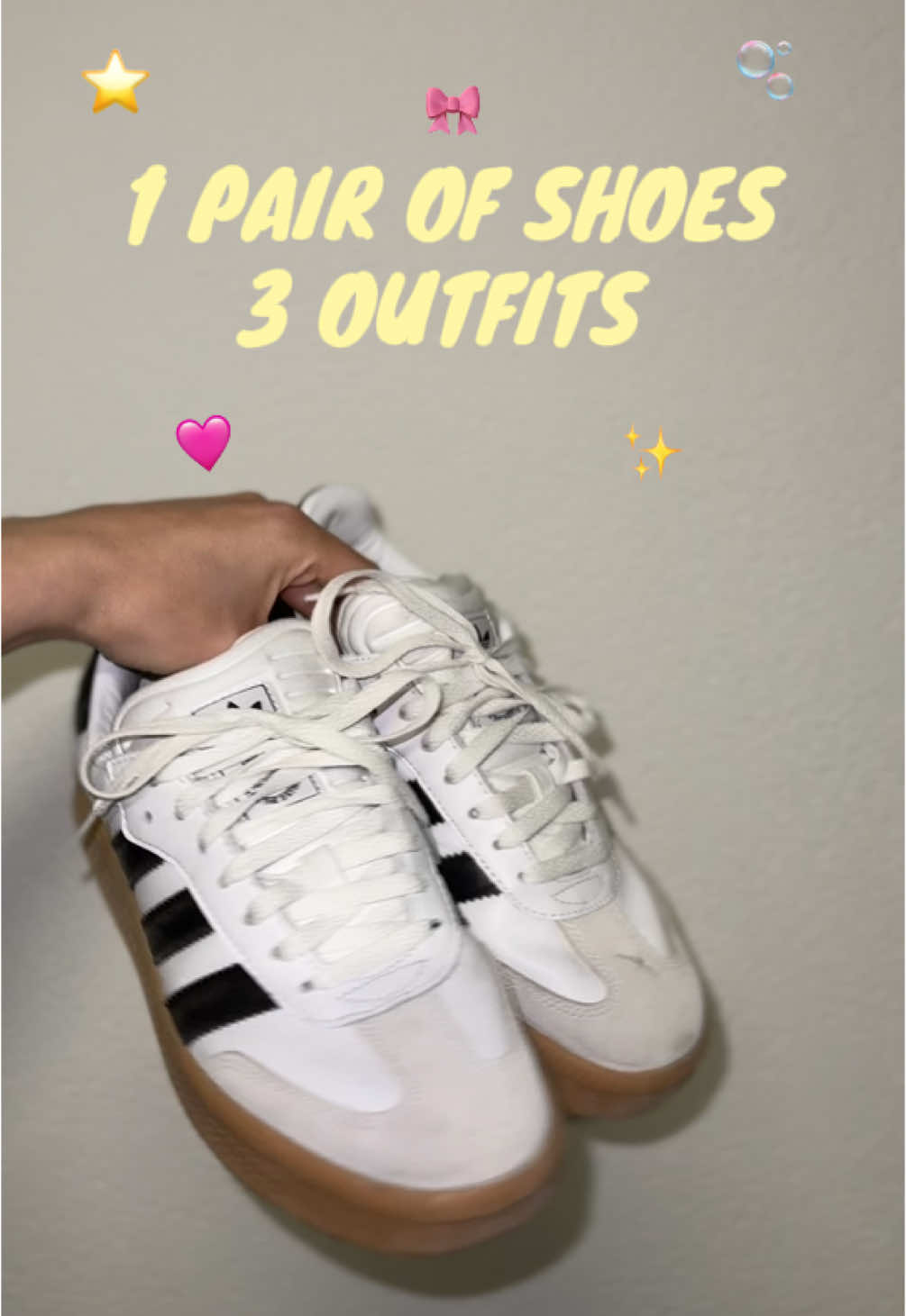 𝟏 𝐏𝐀𝐈𝐑 𝐎𝐅 𝐒𝐇𝐎𝐄𝐒 - 𝟑 𝐎𝐔𝐓𝐅𝐈𝐓𝐒🤍 #outfit #outfitideas #1shoes3outfits #girlssupportgirls #viralvideos #adidas #adidassamba #fyp #fy #girlycontent 