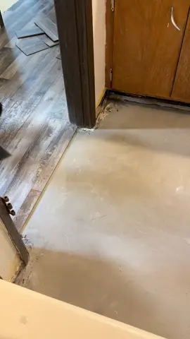 Flooring #construction #remodel #homeimprovement #flooring #DIY #lvp #laminate #lvt #hardwood #vinylflooring 