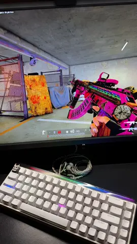 Aim bester with crosshair custom ❤️‍🔥 App: Hudsight ✅ #pubg #pubgm #pubgmobile #pubgvn #pubgchina #pubgmoments #pubglover #pubgfunny #pubgchickendinner #razer #zowie #beastx  #logitech #script #macro #capcut 