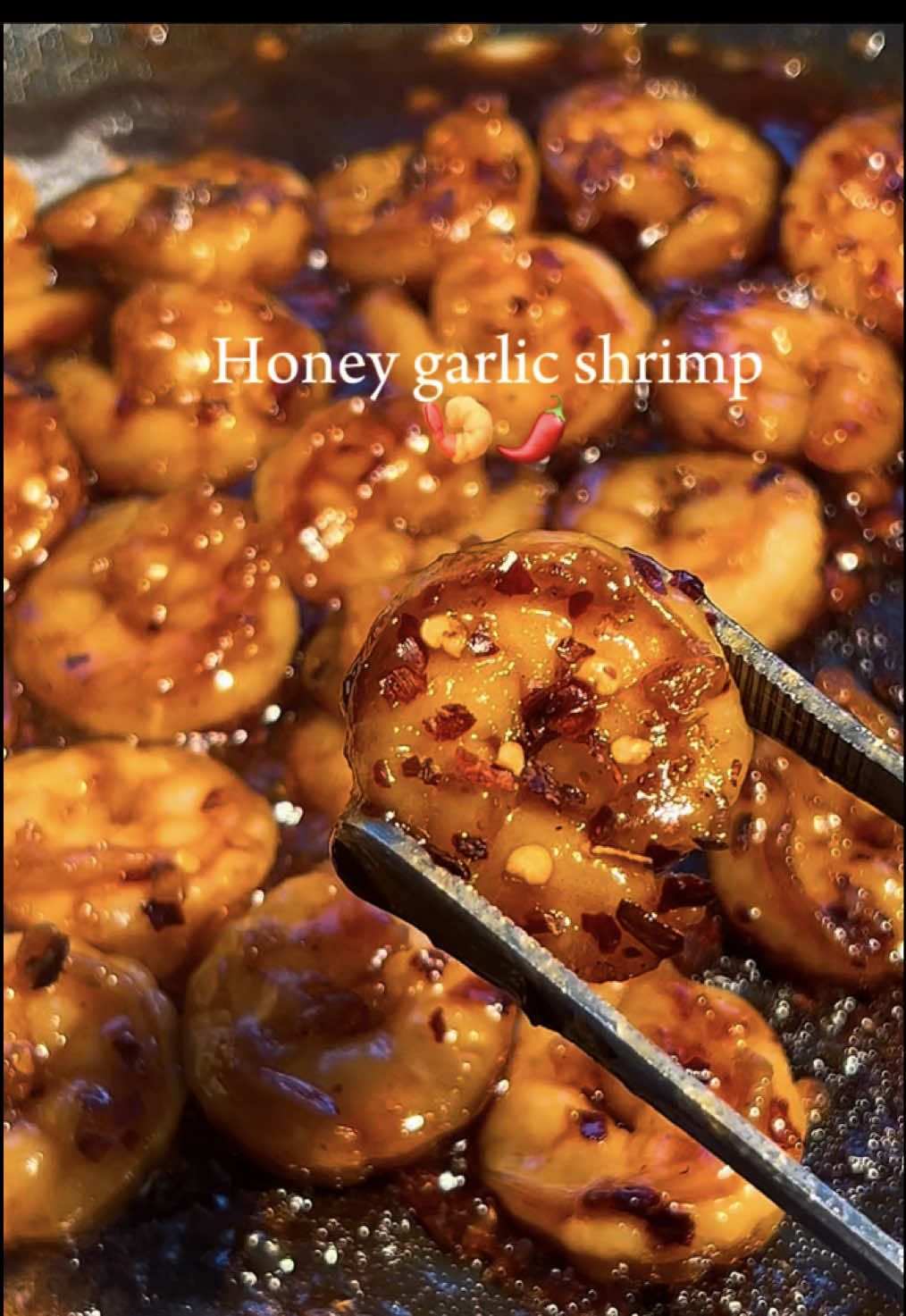 One pan. 6 ingredients. Endless flavor. Honey garlic shrimp magic 🍤🤤 #cooking #Recipe #shrimprecipe #recipesoftiktok 