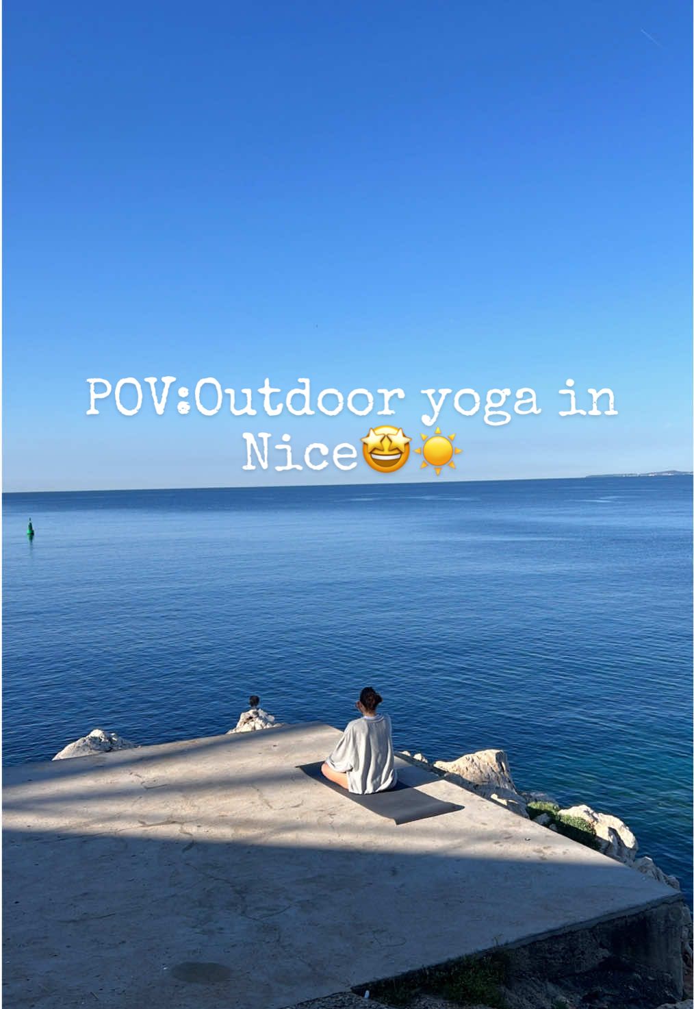 #yoga #sunrise #nice #frenchreviera #laplage 